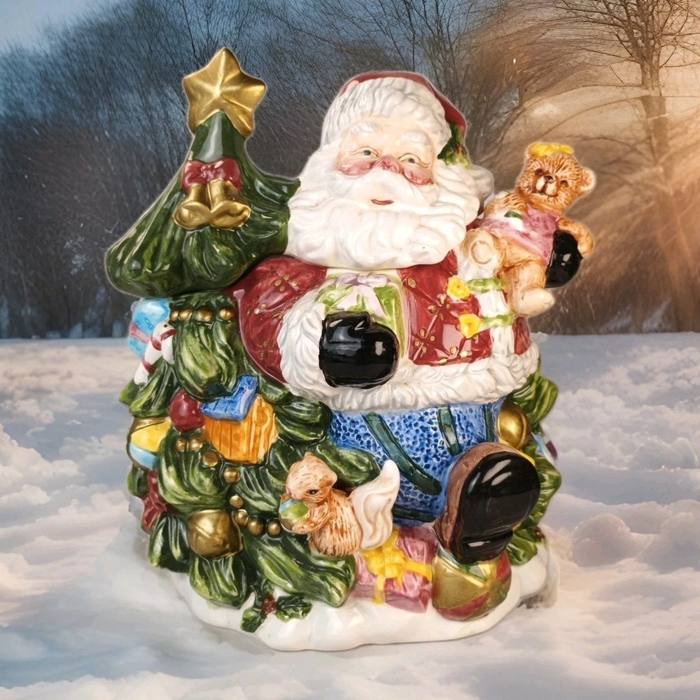 Christmas Vintage Santa Claus Hand Painted Ceramic Decoration 7 3/4 Inches
